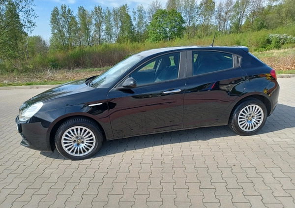 Alfa Romeo Giulietta cena 39900 przebieg: 127000, rok produkcji 2014 z Pakość małe 562